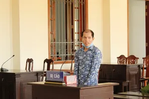 Đầu bếp bị phạt 16 năm tù vì 'nghề tay trái'