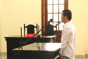 1 bị cáo phạm tội hiếp dâm được giảm án 5 năm tù