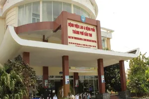 Cần Thơ: 1 người trong khu cách ly dương tính SARS-CoV-2 