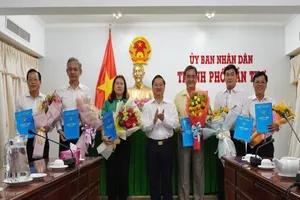 Cần Thơ: Bổ nhiệm 5 giám đốc sở 