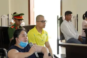 Bắt giam chủ tiệm vàng ngay tại tòa