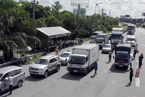 Chủ tịch Cần Thơ chỉ đạo nghiên cứu luồng xanh cho xe chở hàng