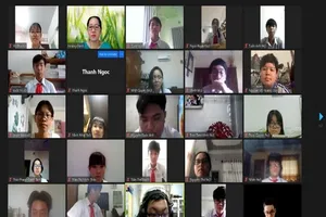 Cần Thơ: Học sinh THCS và THPT bắt đầu tựu trường trực tuyến