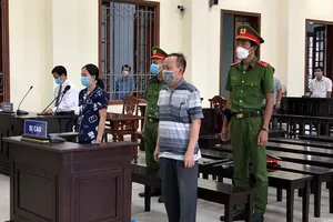 Một cựu quan chức tham ô được nhận lại 300 triệu do nộp thừa tiền khắc phục