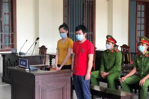 Vợ chồng trẻ chiếm đoạt tiền tỉ của chủ đại lý vé số