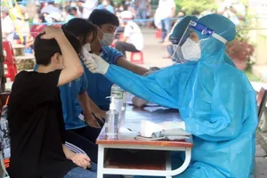 Cần Thơ tạm ngưng sử dụng lô vaccine Pfizer gia hạn 