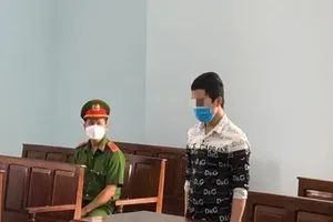 Thiếu niên 16 tuổi lãnh 7 năm tù vì ‘yêu’ bạn gái 11 tuổi