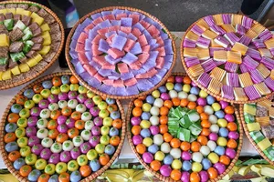 Hội bánh dân gian Nam bộ vừa mở cửa đã có cả ngàn người tham gia