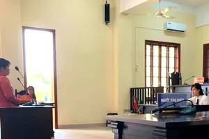 Chạy vỏ lãi lấn luồng trên kênh gây tai nạn chết người: 1 năm tù