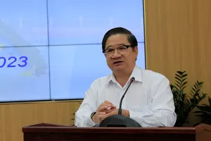 Chủ tịch Cần Thơ: Cần lắng nghe người dân, doanh nghiệp nhiều hơn
