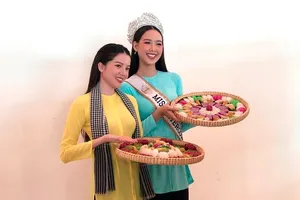 Hoa hậu Liên lục địa Bảo Ngọc làm đại sứ hình ảnh Lễ hội Bánh dân gian Nam Bộ 