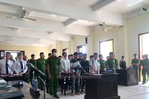 TAND TP Cần Thơ hoãn xử một vụ giết người có dùng súng 