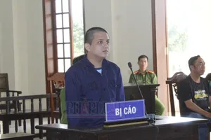 Chủ vựa rau mất 800 triệu đồng vì tin nhầm con bạc ‘nổ’ có công ty thiết bị điện