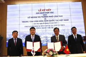 Tổng Lãnh sự quán Hàn Quốc dẫn đoàn đến thăm và làm việc tại TP Cần Thơ