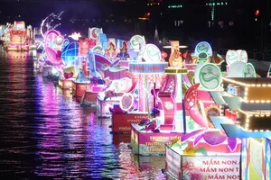 TP Cần Thơ: Khai mạc Ngày hội du lịch – Đêm hoa đăng Ninh Kiều lần thứ VII