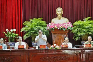 Thủ tướng Phạm Minh Chính tiếp xúc cử tri doanh nghiệp ở TP Cần Thơ