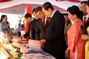 Chùm ảnh đoàn lãnh đạo Trung ương dự Đại hội đại biểu Đảng bộ TP Cần Thơ