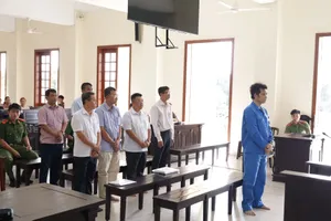 Đang xét xử 7 cựu cán bộ ở Cần Thơ vi phạm quy định về bồi thường khi thu hồi đất 