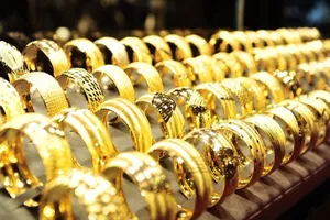 Vàng SJC 'bốc hơi' nửa triệu đồng/lượng 