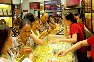 Thị trường vàng sôi sục sau vụ Mỹ tấn công Syria