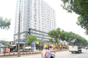 Tiền vẫn đổ dồn vào các đại gia nhà đất