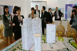 Nhà đầu tư địa ốc rục rịch quay trở lại thị trường