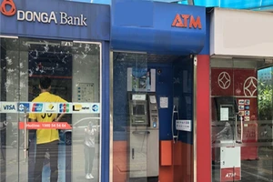 Lãnh đạo Đông Á nói gì về vụ khách mất hơn 200 triệu?