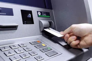 Lại lo ATM rủ nhau hết tiền dịp Tết