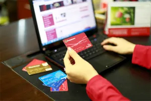 Gấp rút chuyển đổi 25 triệu thẻ ATM sang thẻ chip 