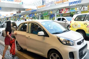 Thứ trưởng Bộ Giao thông: Ứng dụng gọi xe phải là taxi
