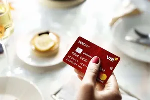 Lần đầu tiên tại Việt Nam có thẻ tín dụng miễn lãi trọn đời