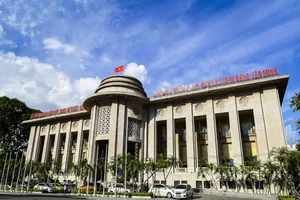 Vì sao bất ngờ giảm lãi suất điều hành sau hai năm 'im lặng'?