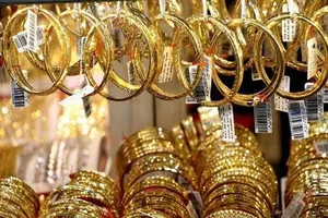 Dịch COVID-19 bất ngờ đẩy giá vàng tăng như 'lên đồng'