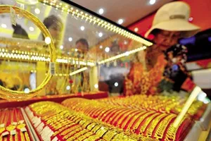 Giá vàng tiếp tục bất ổn