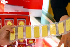 Đang diễn ra điều chưa từng có trong lịch sử giá vàng