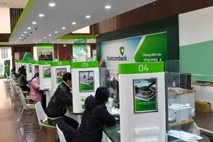 Ông lớn Vietcombank giảm lãi suất cả khoản vay cũ và mới 