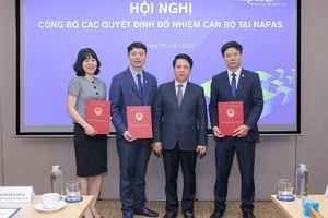 PTĐ Phạm Tiến Dũng trao quyết định đại diện phần vốn nhà nước tại Napas