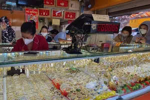 Vàng miếng SJC lên mốc cao nhất trong một tháng qua 