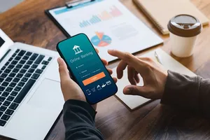 Ngân hàng có thể sống khỏe nhờ dịch vụ bán lẻ