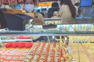 Vàng nhẫn 9999 hôm nay lên gần 60 triệu đồng