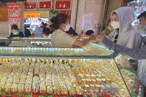 Vàng nhẫn 9999 tăng chóng mặt, người mua lời trên 35%?