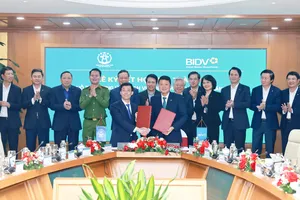 Chung tay đưa dịch vụ công trực tuyến đến gần hơn với người dân, doanh nghiệp