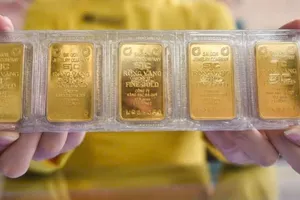 Bên trong cuộc giằng co của giá vàng: Cơ hội hay rủi ro với người mua vàng?