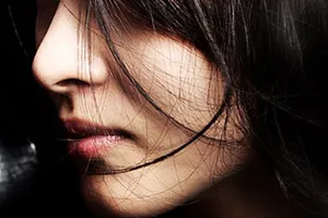 Cưới con trai của người yêu cũ để… trả thù