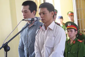 Đề nghị phạt 6 năm 3 tháng tù đối với công an viên đánh chết học sinh 