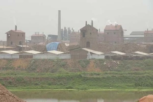 Người dân làng ung thư: “Ai cứu dân chúng tôi ?”