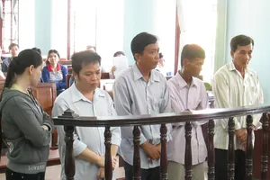 Vụ Giám đốc lừa bán đất khống hơn 5 tỉ đồng: Kéo cả người tình cùng phạm tội