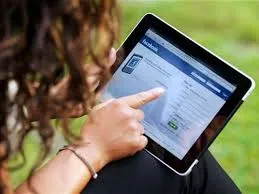 Những thói quen làm việc gây hại cho sức khỏe