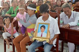 Chết bất thường sau mổ, người nhà vây bệnh viện