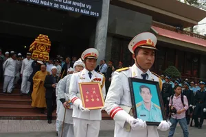 Vụ máy bay trực thăng rơi: Truy thăng quân hàm cho ba sĩ quan 